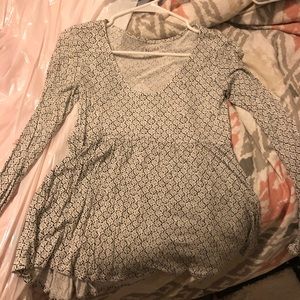 Long sleeve black and white